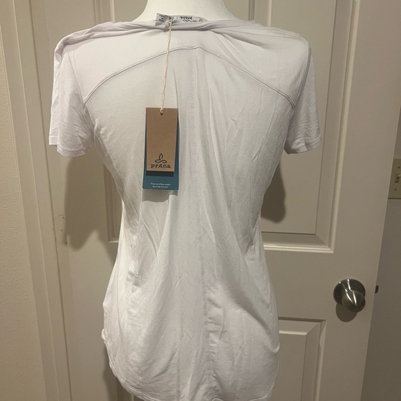 T-shirt - Picture 4 of 5